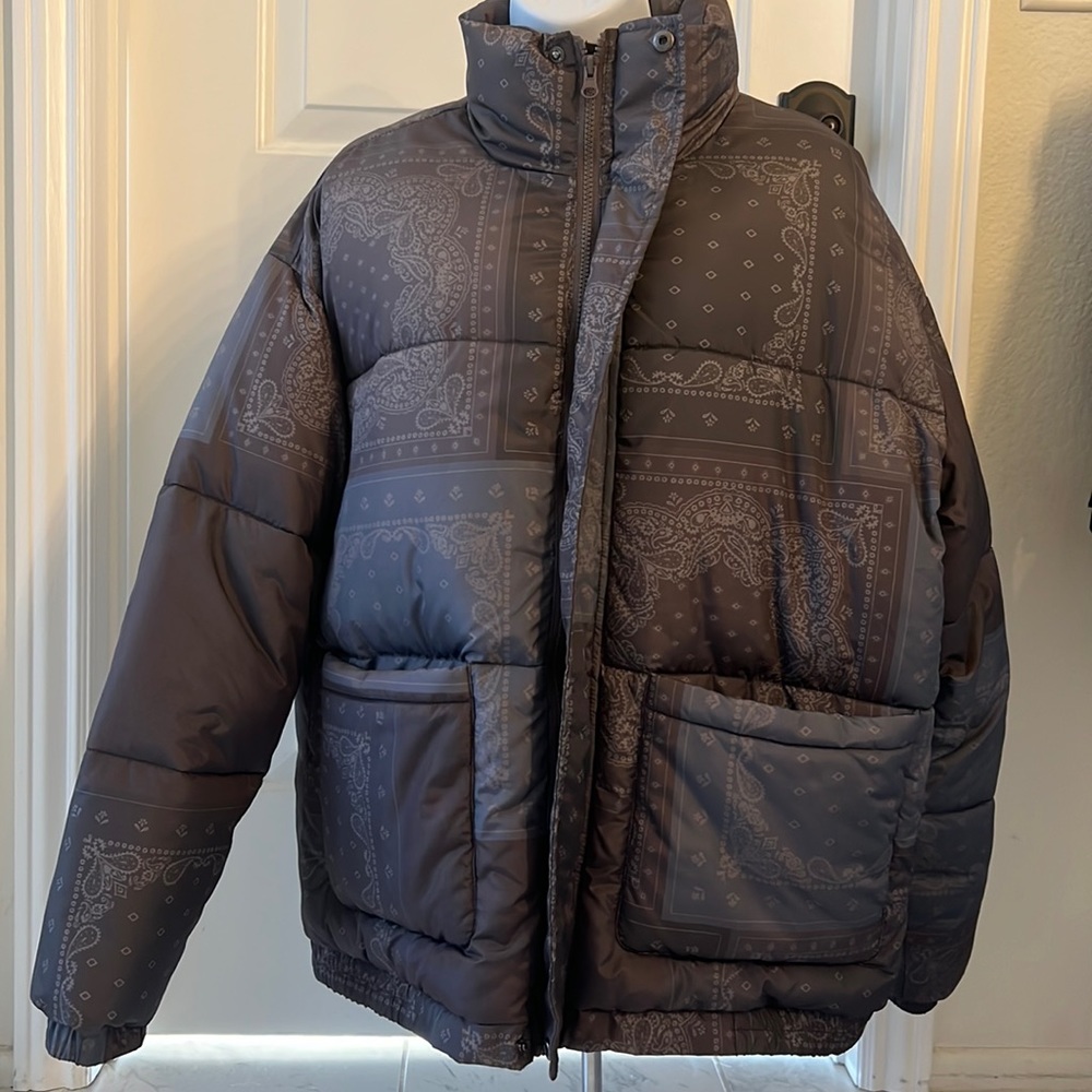 Super cool puffer jacket from Pacsun! - Picture 1 of 5